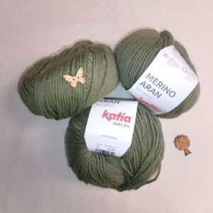 Lana Katia Merino Aran - 100g - Varios Colores color 81 verde musgo