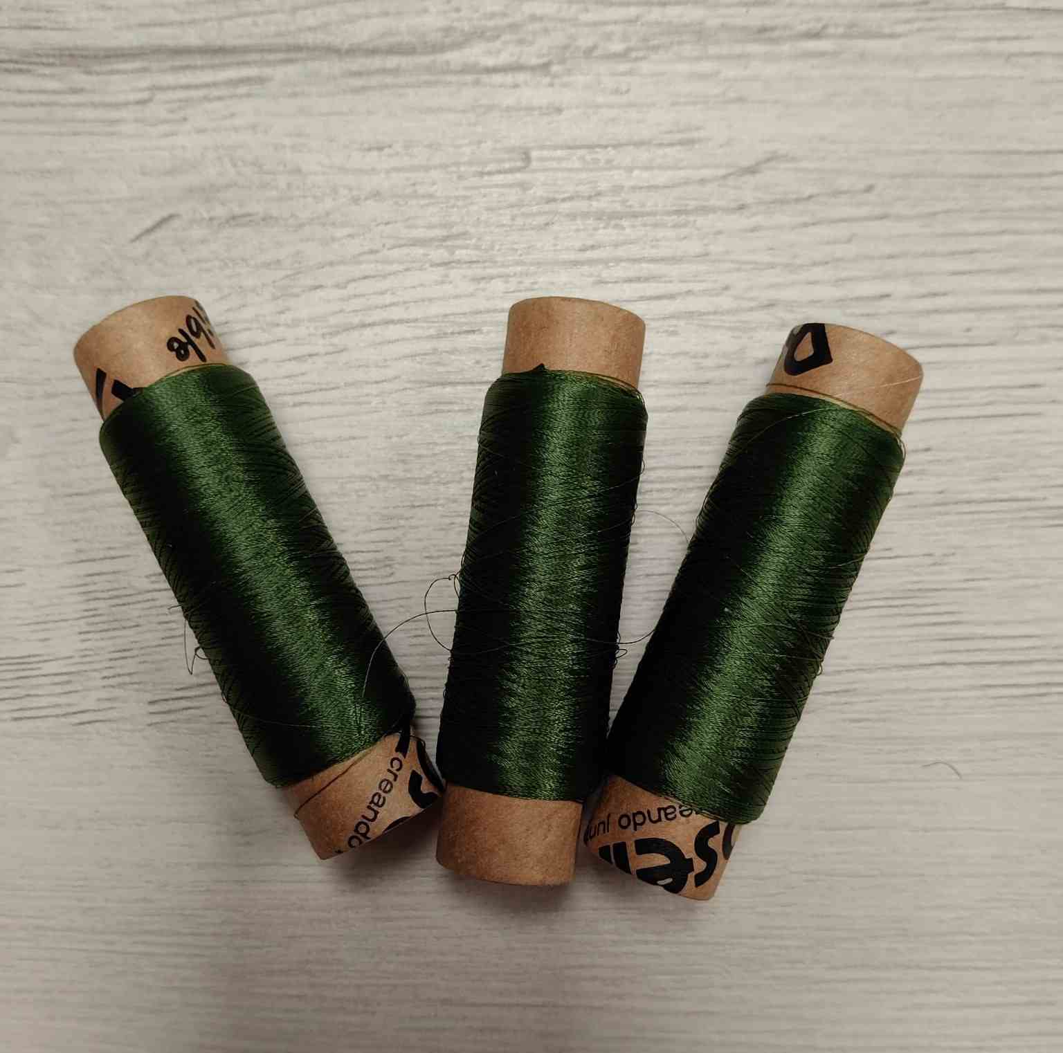 Hilo Especial para Patchwork y Puntada Escondida - Alta Resistencia (Color Verde)
