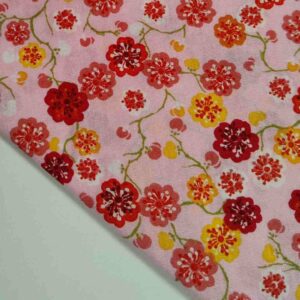 Tela de Algodón 100% Estampado Floral Japonés - Fondo Rosa Ancho 140cm