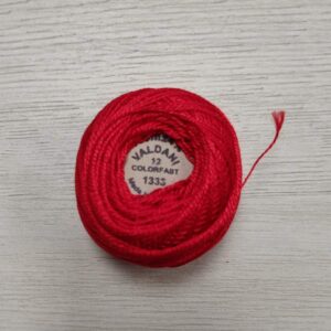 Hilo Valdani Perlé Tamaño 12 - Color 1333 (Rojo Intenso)