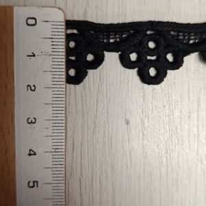 Puntilla de Guipur Negra con Diseño de Flores 25mm – Mercería Esther