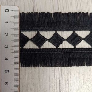 Puntilla de Guipur Negra con Diseño de Rombos y Flecos - 5 cm de Ancho