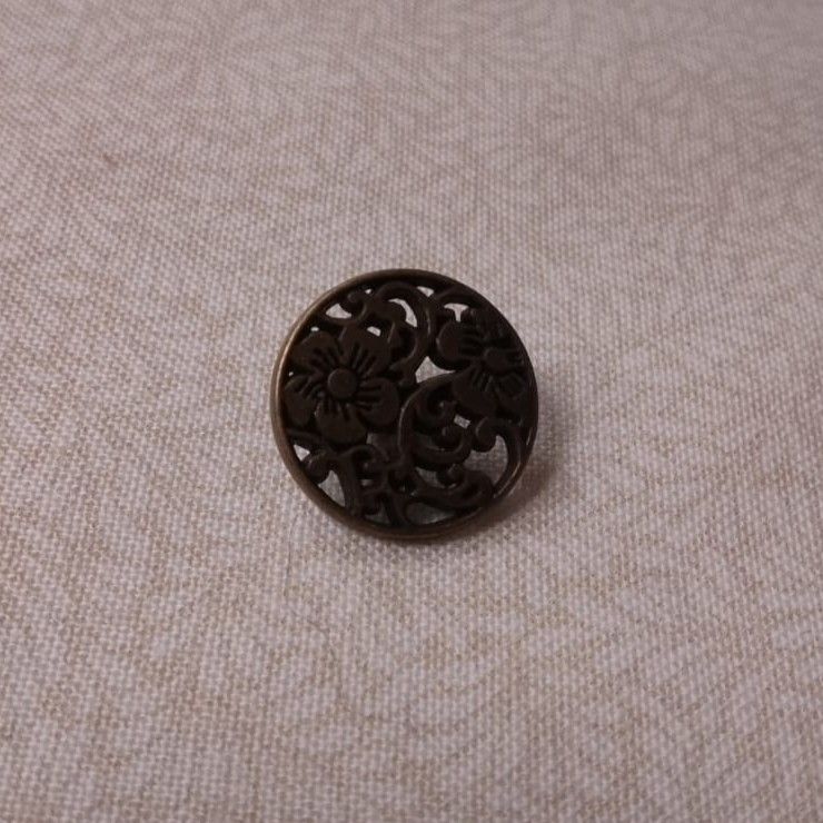 Botón Metálico Calado Bronce Envejecido Flores 28